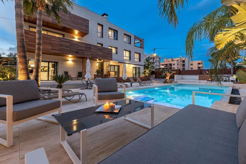 Appartement 5 Stelle Piscina, Jacuzzi, Wifi - 2 Min Dal Mare à Miami Playa Extérieur photo